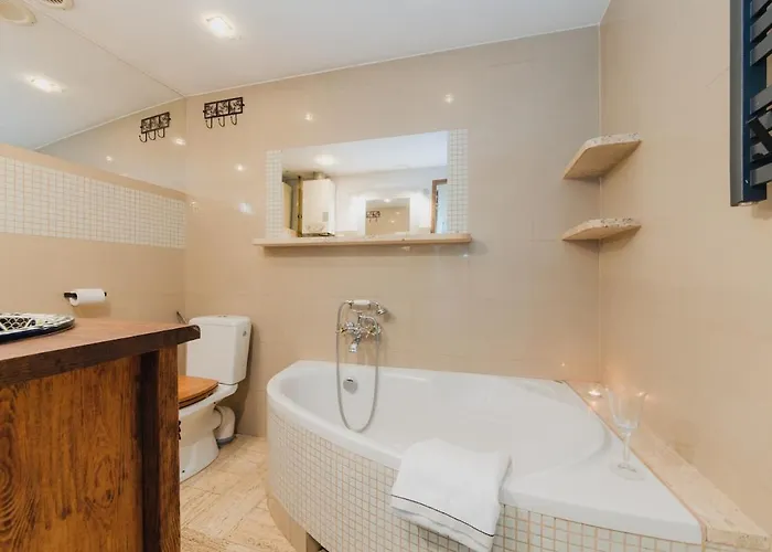 New World 54m, Kazimierz Old Town Of Cracow كراكوفيا